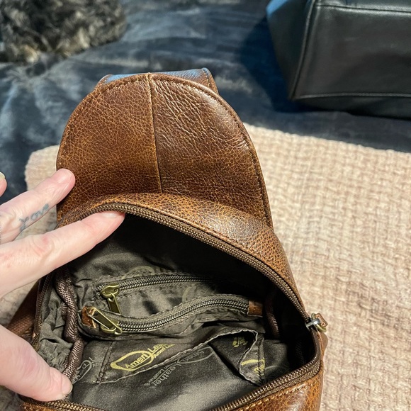 Brown Leather bag - Picture 2 of 3